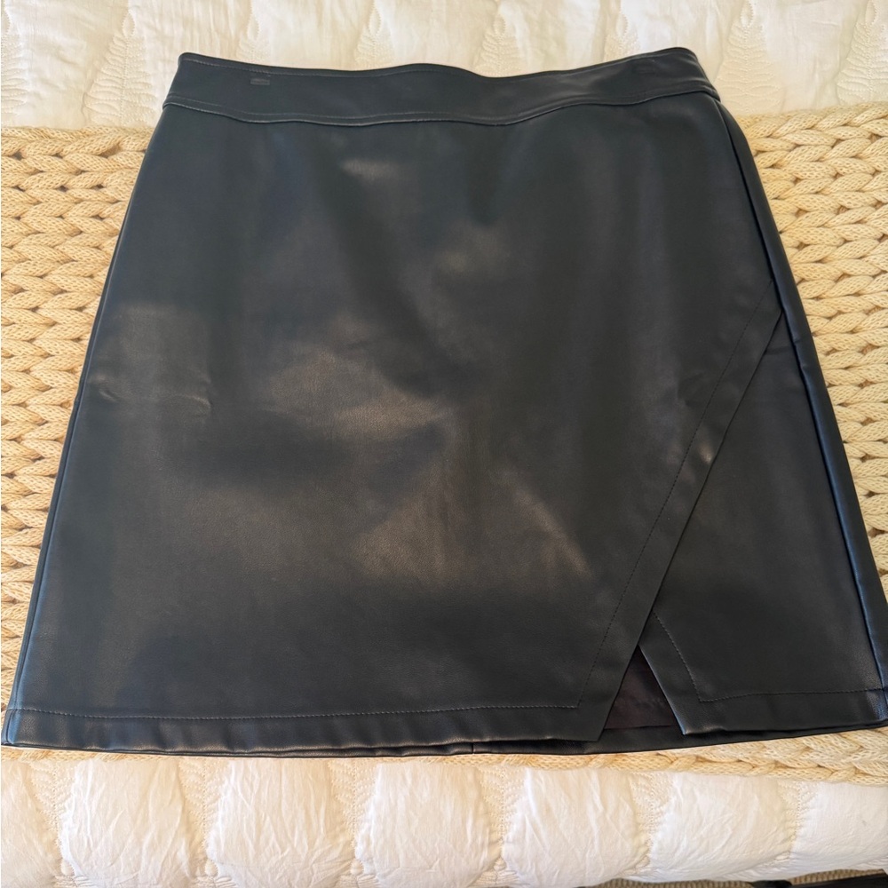 Elegant Black Vegan Leather Skirt from Loft